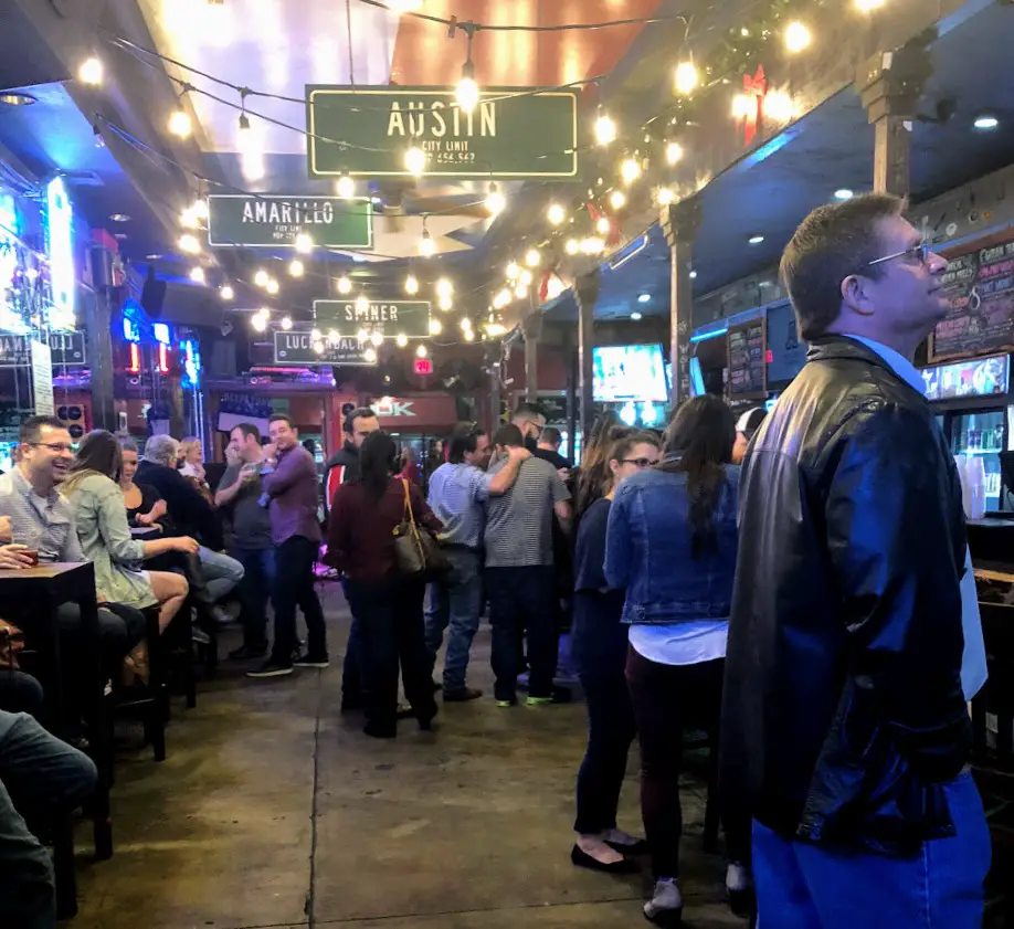 Austin Texas Bars Find The Best Parties On Rainey + 6th Little Blue