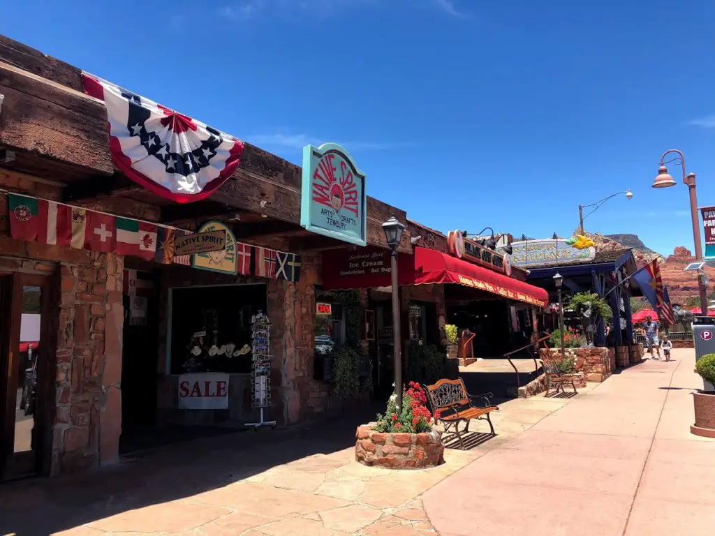 uptown Sedona Arizona shops