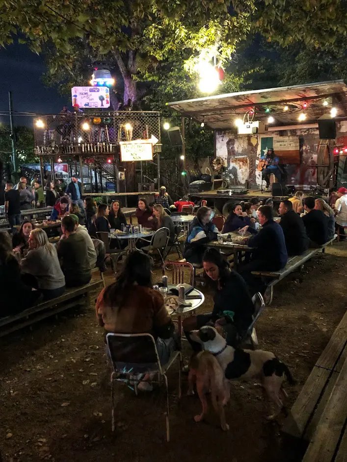 truck yard bar dallas