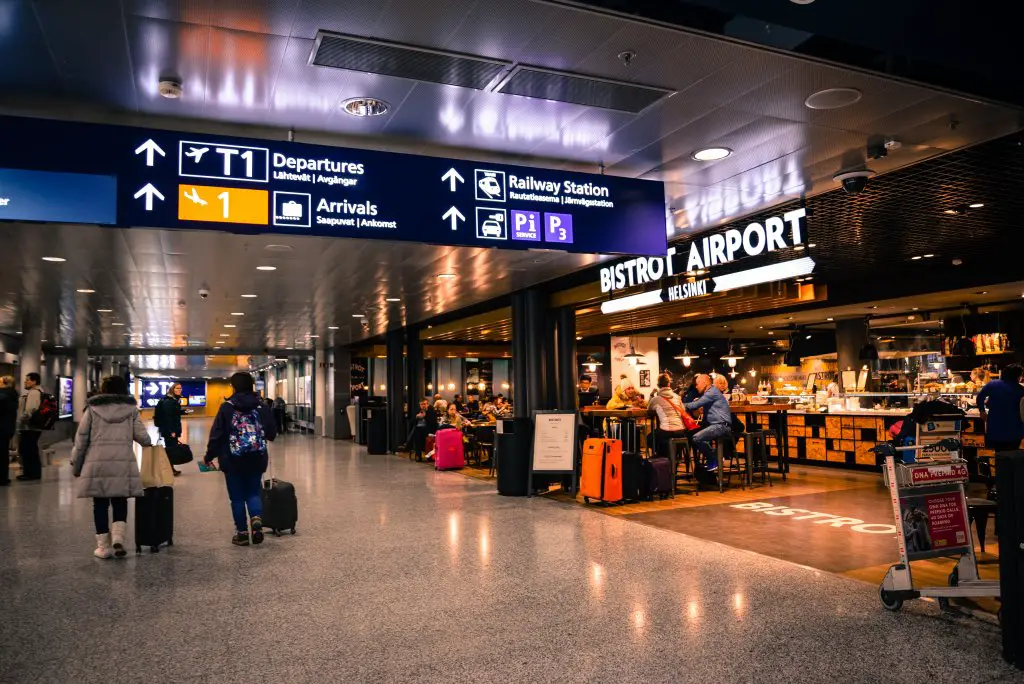 less people in airport during covid travel experience