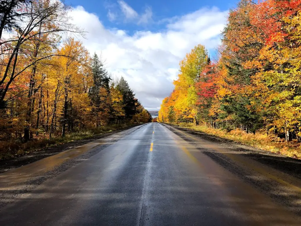 fall color upper peninsula