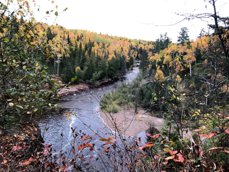 high falls north shore minnesota fall