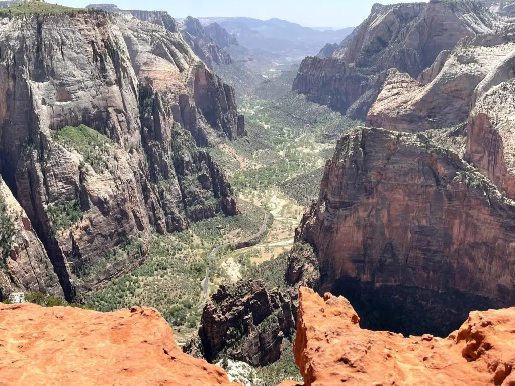 angels landing from observation point