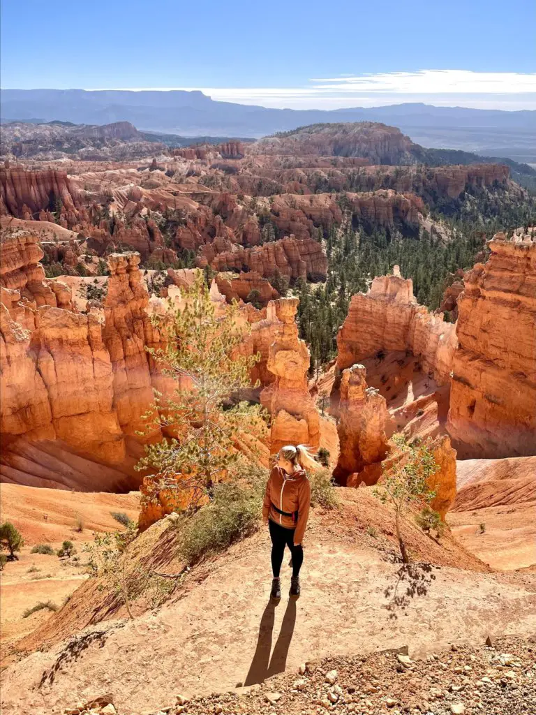 girl hiking at bryce canyon national park 