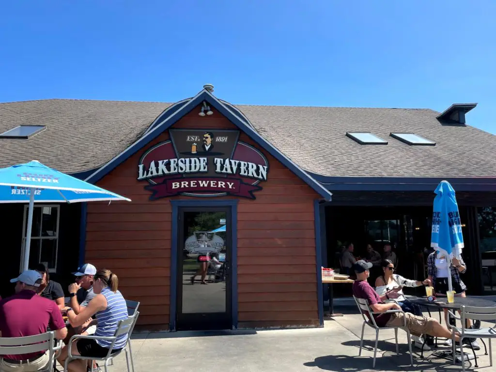 Lakeside Tavern and Brewery Restaurants In Detroit Lakes Minnesota