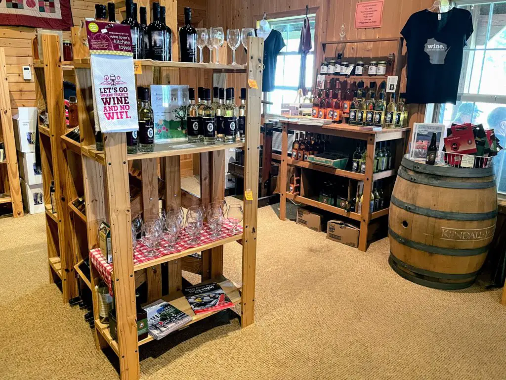 Maiden Rock Winery gift shop