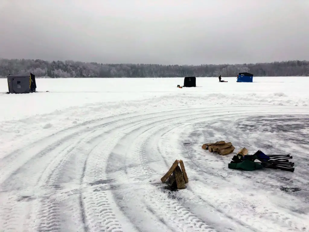 ice fishing minnesota