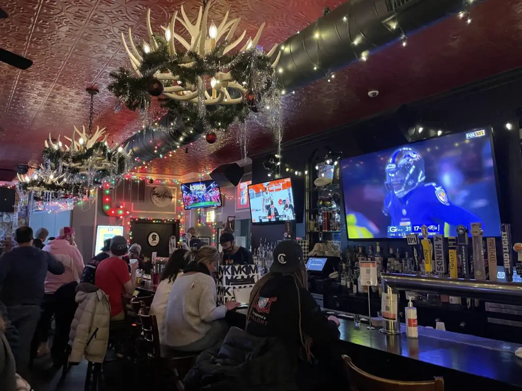 the best bars in lincoln park and wrigleyville