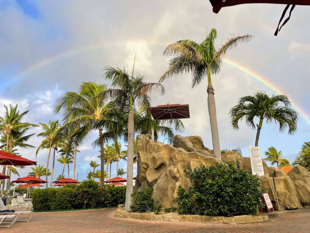 great weather in aruba