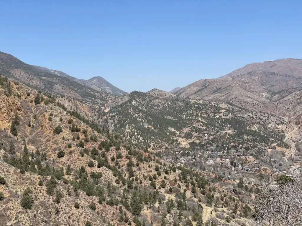 manitou springs hikes