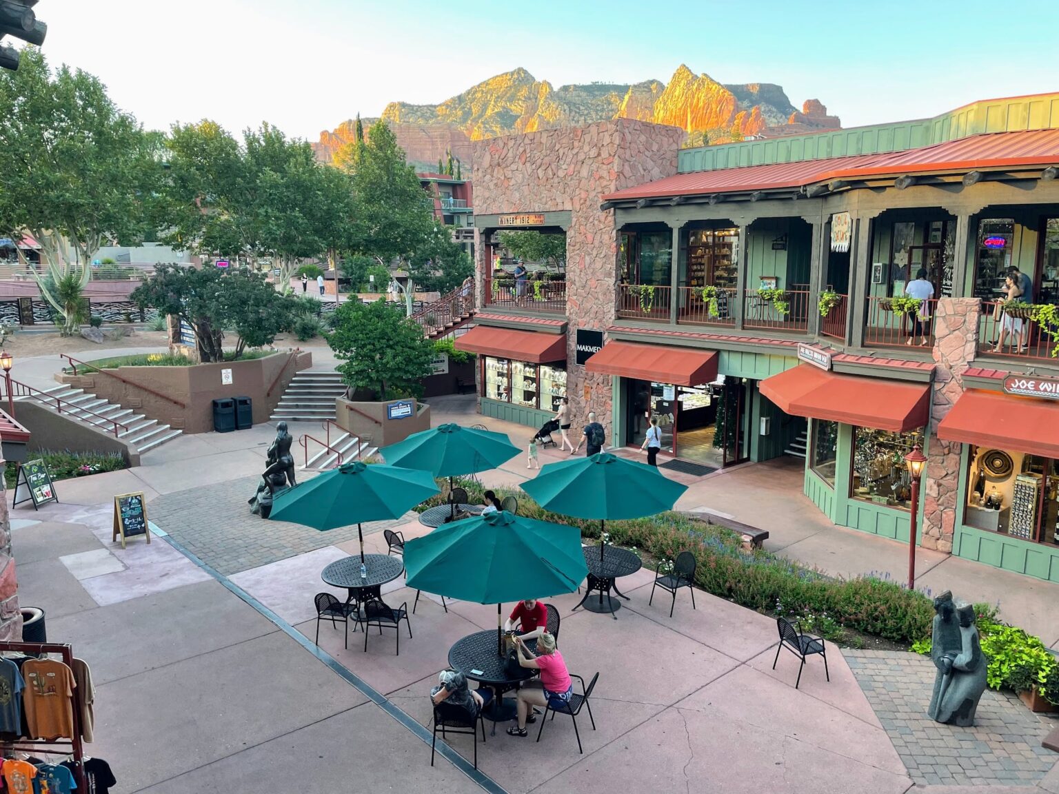 The Best Bars in Sedona, Arizona 2023 Little Blue Backpack